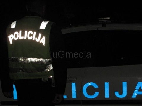 Uhapšen nasilnik i njegov maloletni pajtaš Uhapšen nasilnik i njegov maloletni pajtaš