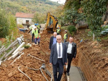 Stanovnici Đorđa Jovića čekali asfalt 42 godine item-thumbnail