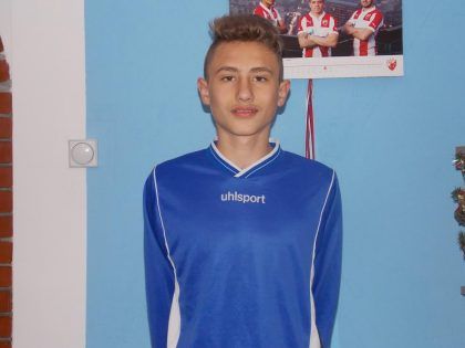 Dečak iz Prekopčelice sanja velike stadione item-thumbnail