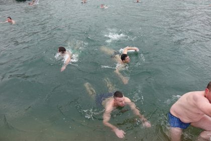 Plivanje za časni krst u Južnoj Moravi item-thumbnail