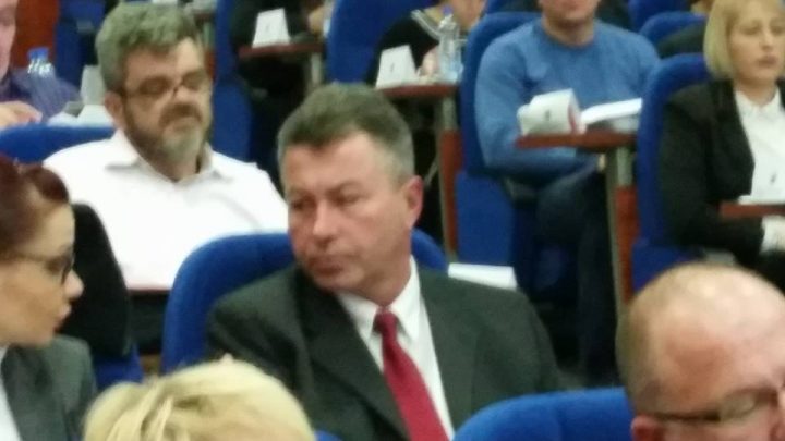 Izveštaj revizora ipak uvršten u dnevni red na insistiranje opozicije Izveštaj revizora ipak uvršten u dnevni red na insistiranje opozicije