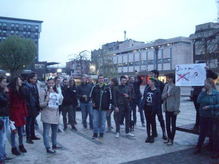Protest mladih “protiv diktature“ Protest mladih “protiv diktature“