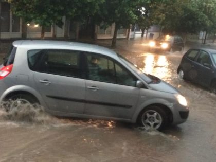 Provala oblaka potopila Vranje item-thumbnail
