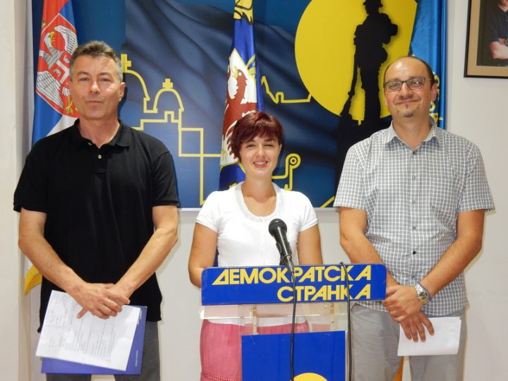 DS: Za vreme Vučića iz Leskovca se iselilo 10.000 ljudi DS: Za vreme Vučića iz Leskovca se iselilo 10.000 ljudi
