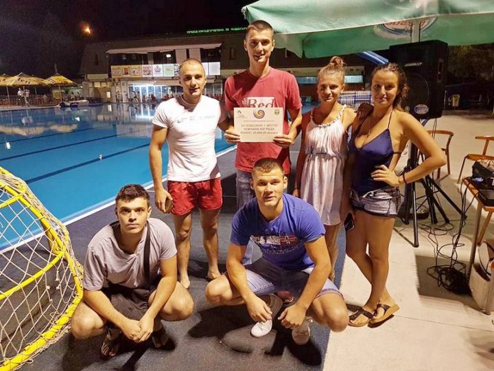 Pobednik u Igrama na vodi ekipa “Stron six” Pobednik u Igrama na vodi ekipa “Stron six”