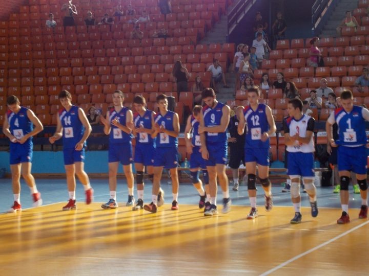 Srbija prva u grupi, savladala Bugarsku sa 3:0 (25:18, 25:23, 25:23) Srbija prva u grupi, savladala Bugarsku sa 3:0 (25:18, 25:23, 25:23)