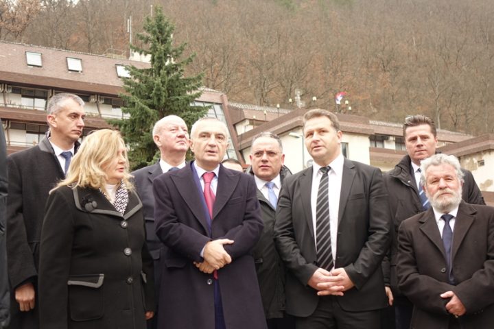 Ilir Meta iz Medveđe: Ovo je nova epoha između Srbije i Albanije (VIDEO) Ilir Meta iz Medveđe: Ovo je nova epoha između Srbije i Albanije (VIDEO)
