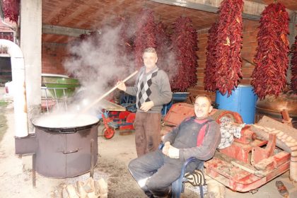 Selo sa neobičnom tradicijom, PRIZETKO u svakoj kući item-thumbnail
