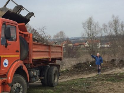 Pribojčani napravili deponiju, Leskovčani je očistili item-thumbnail