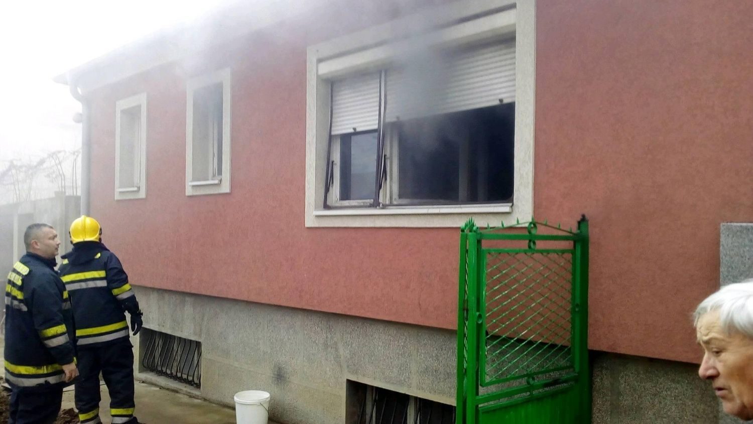 Gori kuća kod Doma učenika Gori kuća kod Doma učenika