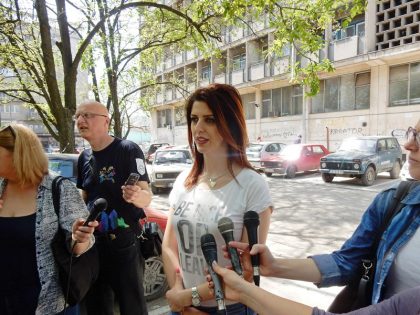 Leskovac: Službenici opet čistili svoje kancelarije (VIDEO) item-thumbnail
