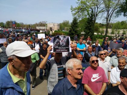 Protest radnka u Nišu: Na korak od isplate plata? item-thumbnail