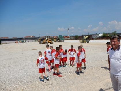 Do kraja meseca Leskovac dobija prvi stadion s veštačkom travom (VIDEO) item-thumbnail