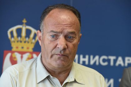 Šarčević najavio smenu direktora škola po Srbiji, među njima i Leskovac item-thumbnail