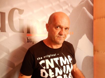 Policija: Dragan Mitrović Kića udario u policijsko vozilo pa glavom u ivičnjak! item-thumbnail