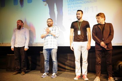 Reditelj „Južnog vetra“: Film posvećen generaciji 90-ih, prijateljima stradali nestalih prerano item-thumbnail