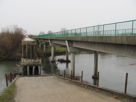 Stari most kod Jelašnice se stropoštao u Južnu Moravu