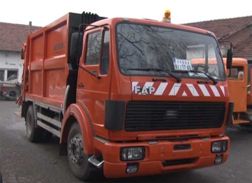Vranje dobilo savremeno vozilo za iznošenje smeća