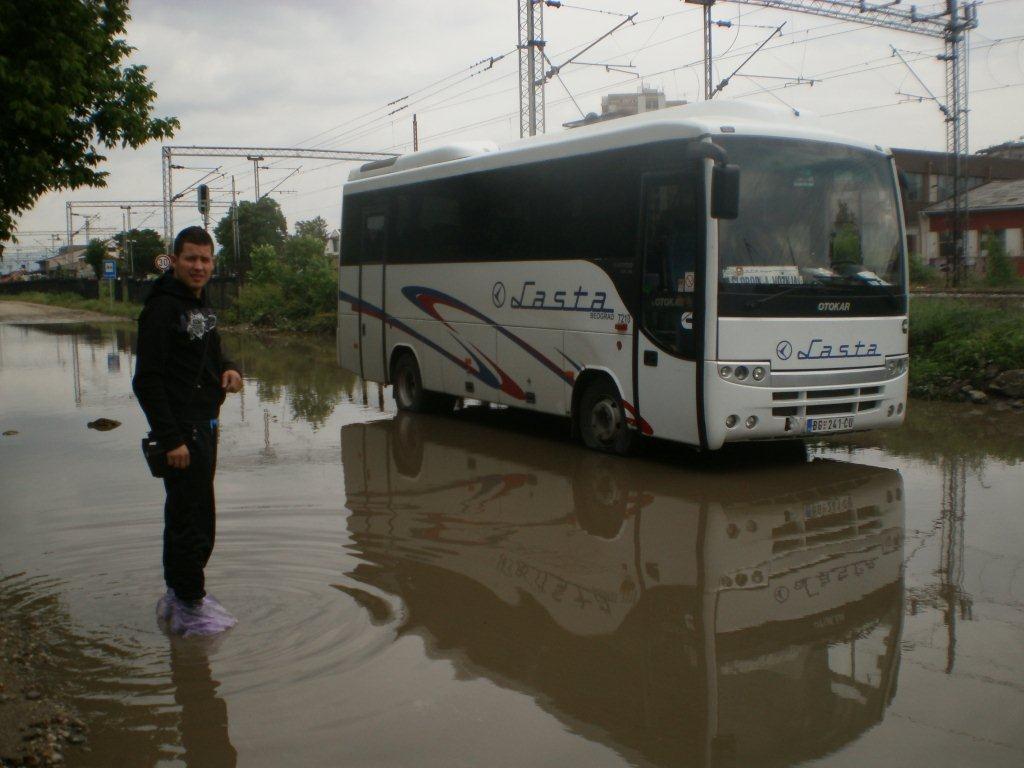 Opasnost na putu:JEZERO!