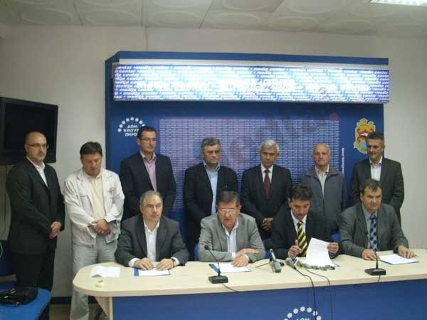 Potpisan koalicioni sporazum četiri izborne liste