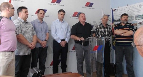 “Spasovdanci” ljuti na novinare što ne objavljuju uvrede na račun njihovih političkih rivala