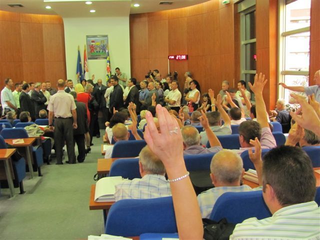SPS ponovo drma koaliciju u Leskovcu