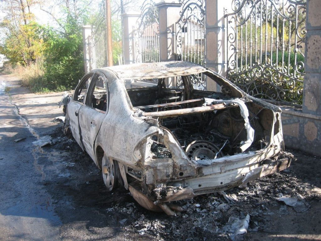 Zapaljen auto biznismenu Miti Rizovu koji je optužen da je davao mito