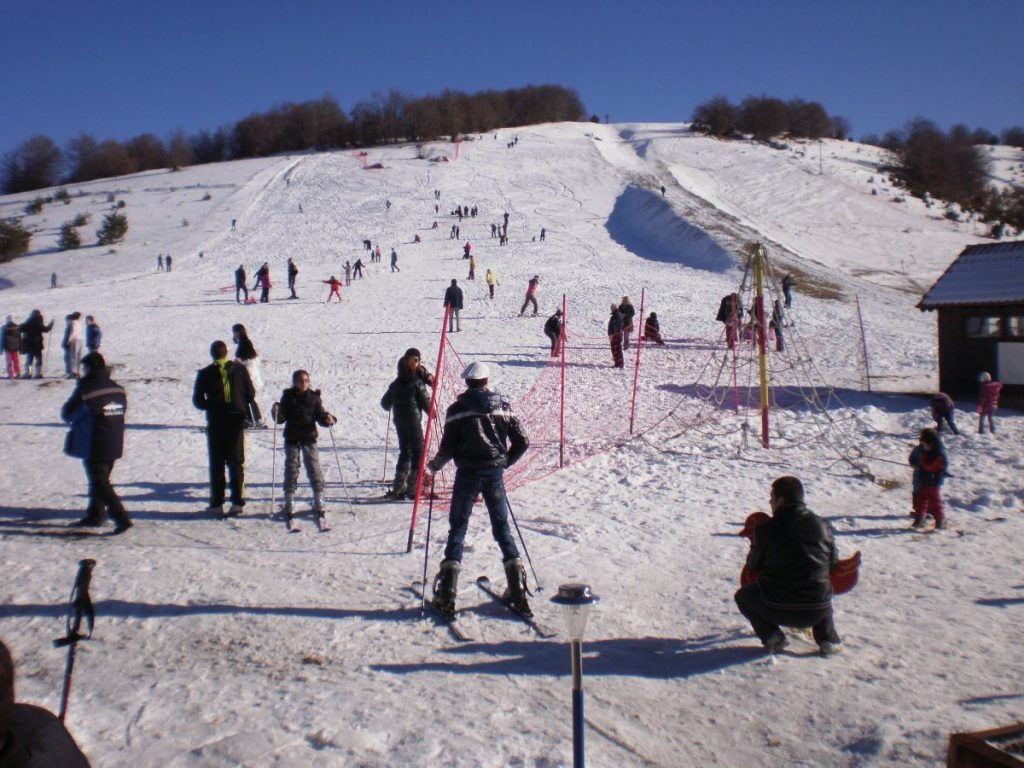 Formiran skijaški klub „Besna kobila“