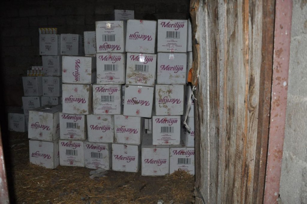 Policija u kući uhapšenog pronašla 1095 boksova cigareta