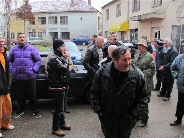 Protesti u Živkovu i Pečenjevcu