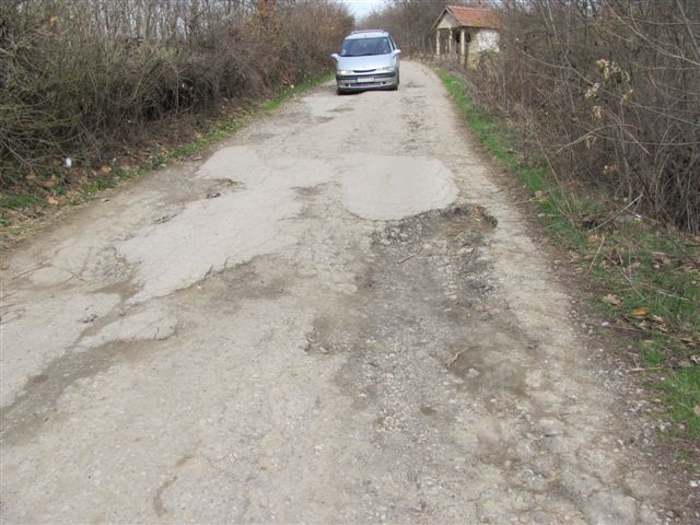 Protest meštana Brze zbog lošeg puta