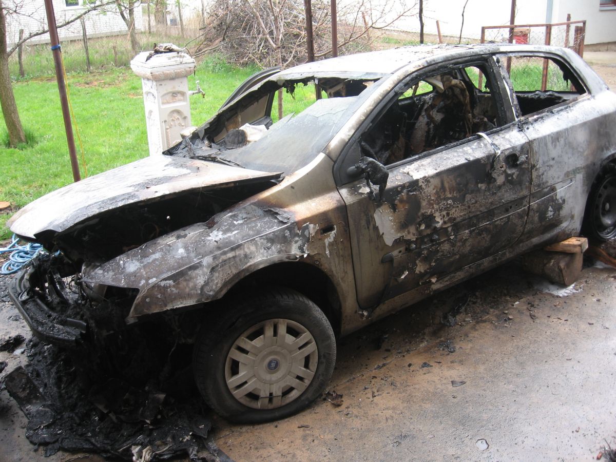 Zapaljen automobil predsedniku omladine vranjskih socijalista