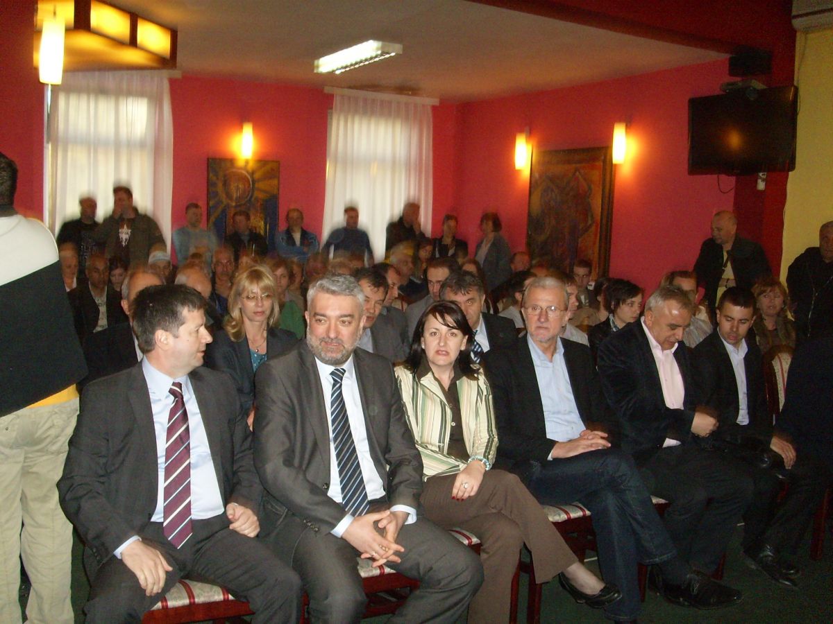 Petrović:DS-u se Aleksandar Vučić pričinjava svugde i u svemu