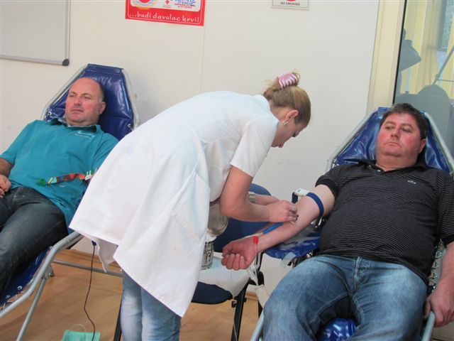 Aktivisti DS dali krv
