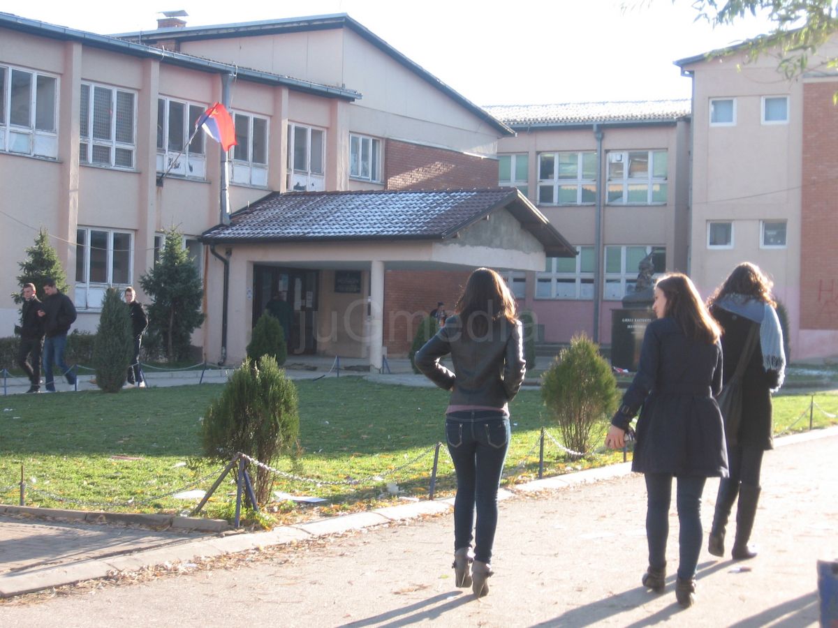 Koordinaciono telo stipendira učenike sa juga Srbije