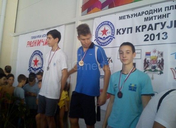 Leskovački plivači osvojili sedam medalja u Kragujevcu