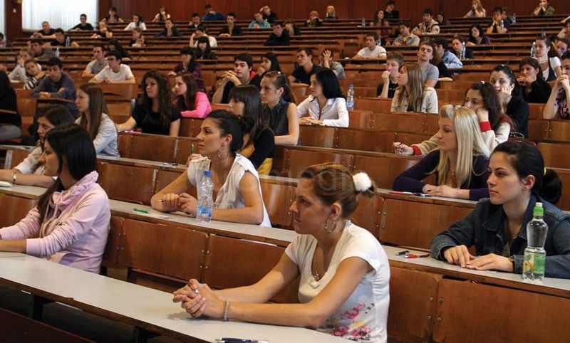 Stipendije za 202 studenta Univerziteta u Nišu