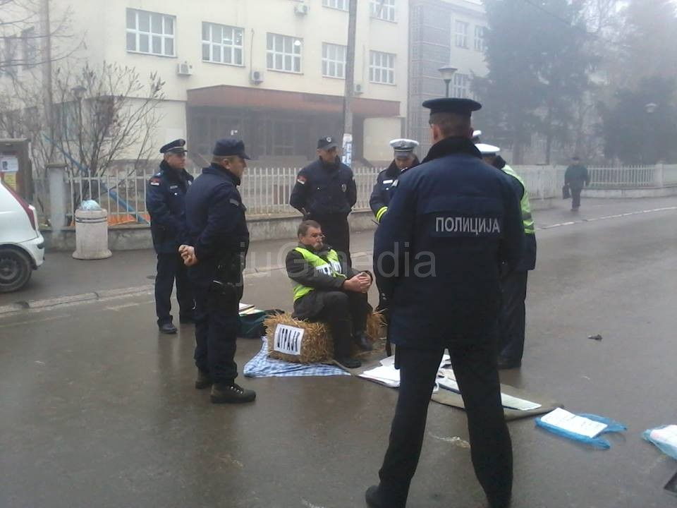 Protest na slami zbog izgubljenih presuda