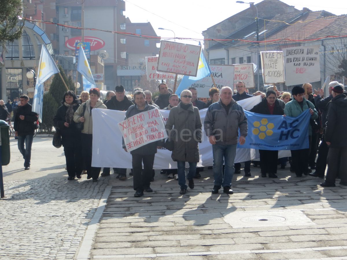 Radnici Jumka i danas protestvovali