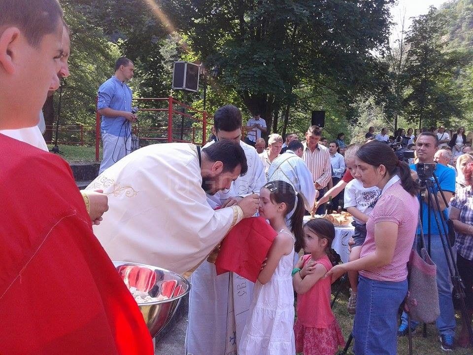 Osveštan ikonostas u crkvi Svetog Jovana Krstitelja u Vučju