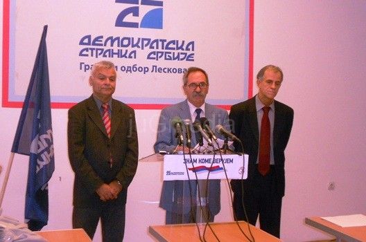 DSS ostaje na vlasti, Pejčić podneo ostavku posle smene