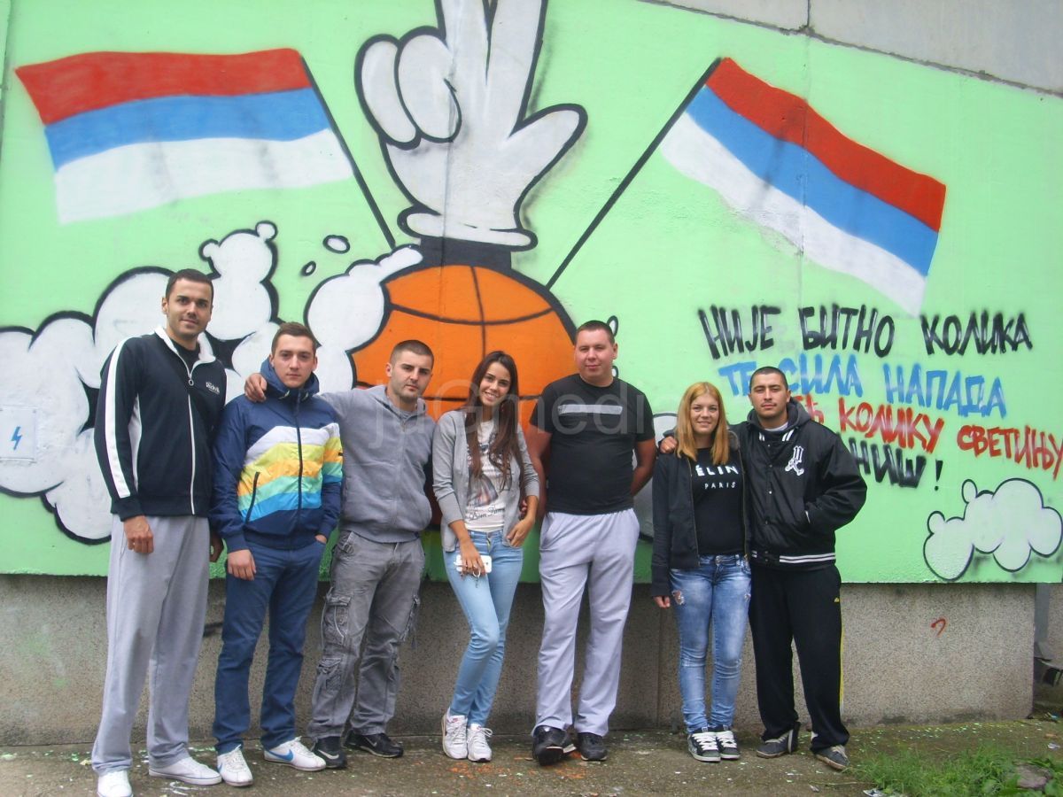 Uradili grafit posvećen svojoj ulici i srebrnim košarkašima Srbije