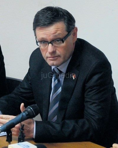 Jovanović : Ukidanje opština potrebnije od rekonstrukcije