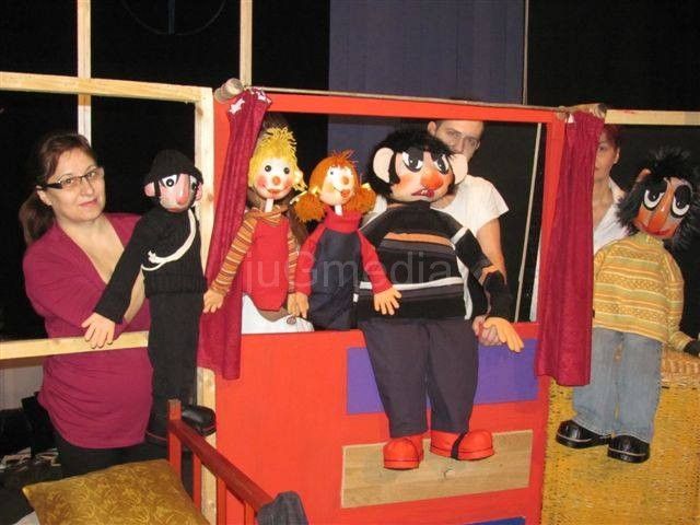 Lutkarska predstava “Tajna fioka” u leskovačkom pozorištu