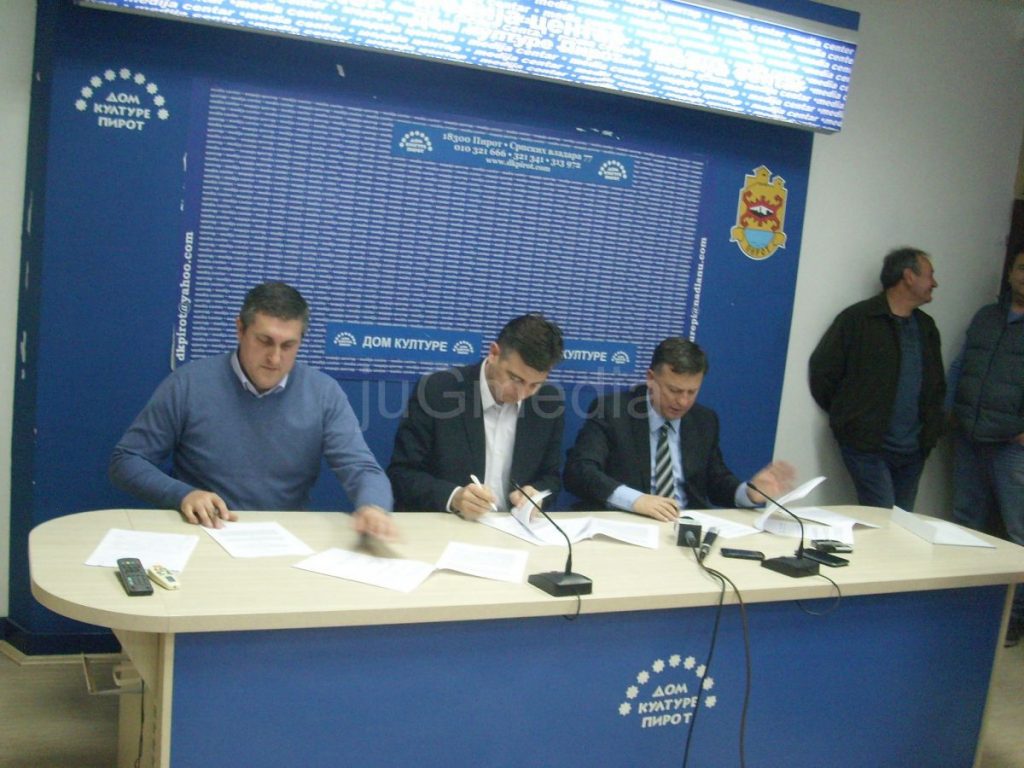 Potpisan koalicioni sporazum Koalicije za Pirot, SPS i SDS