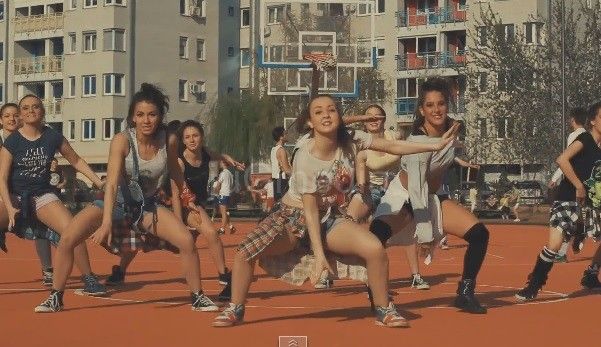 Najveća imena srpske košarke u spotu Robija R. na MTV