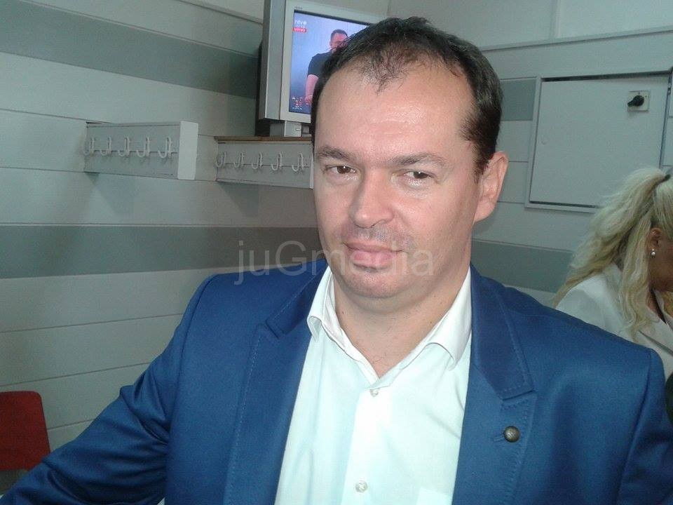 Simonović proziva da je SNS povećao izdvajanja za plate