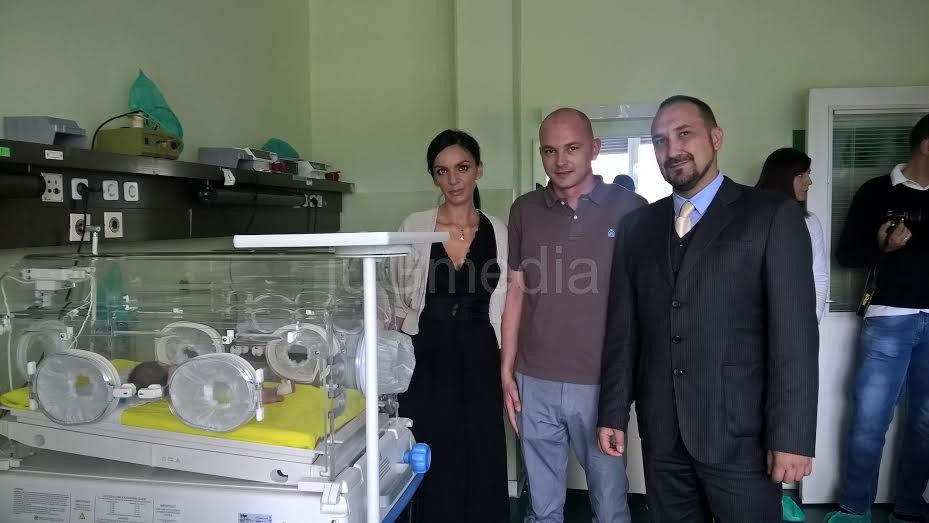 Uručen inkubator odeljenju neonatologije Kliničkog centra
