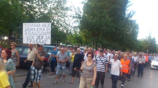 Nišlije ponovo protestvovale zbog visokih računa za grejanje