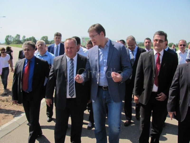 Vučić polaže kamen temeljac nove “Jurine” fabrike u Leskovcu?